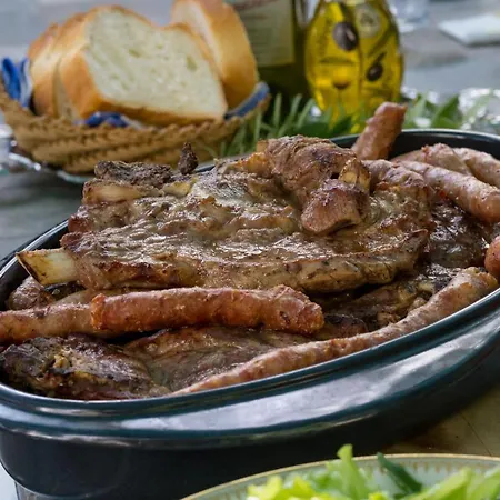 Zvonimir דירה